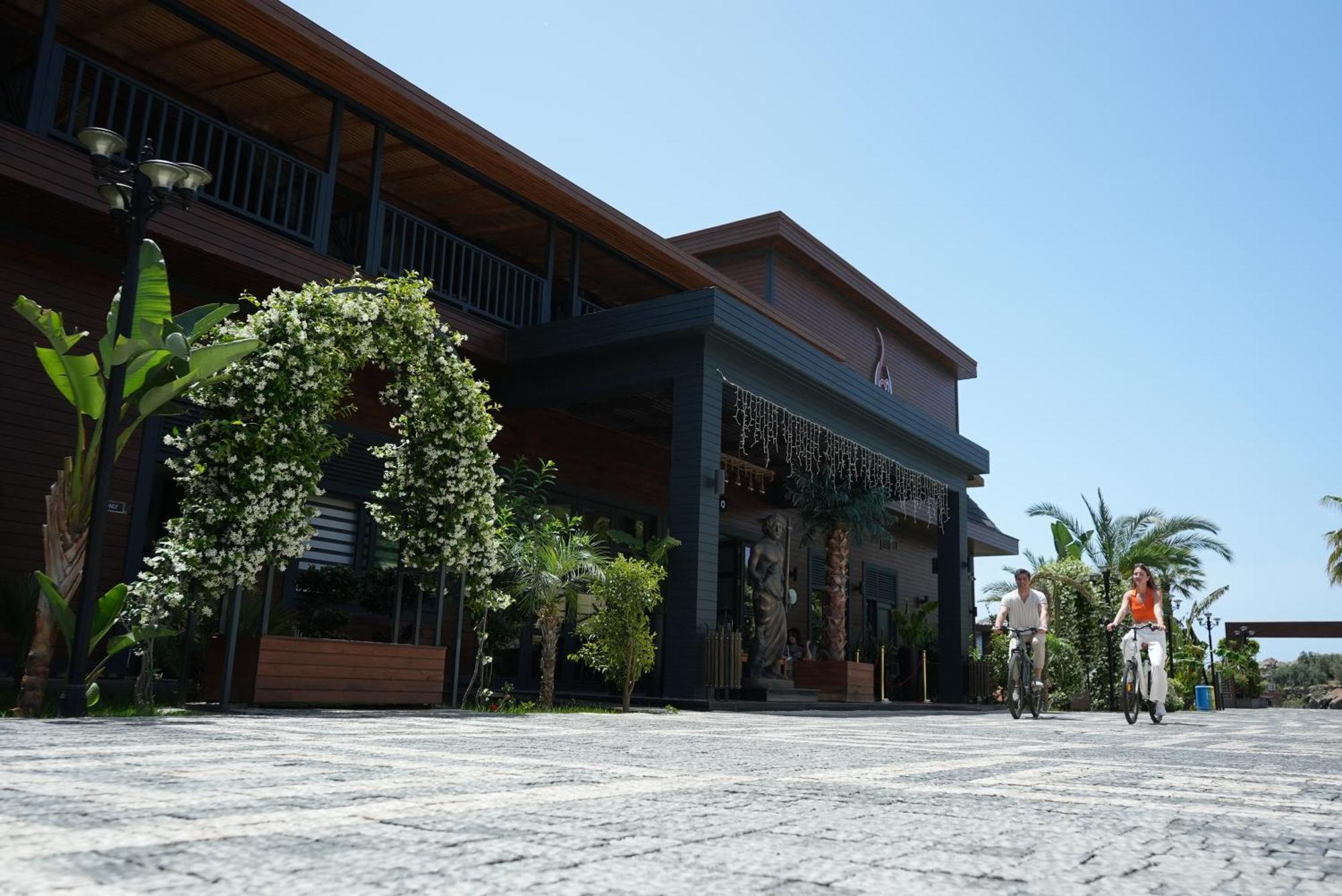 Porto Amore Club Hotel (Adults Only) Аланя Екстериор снимка